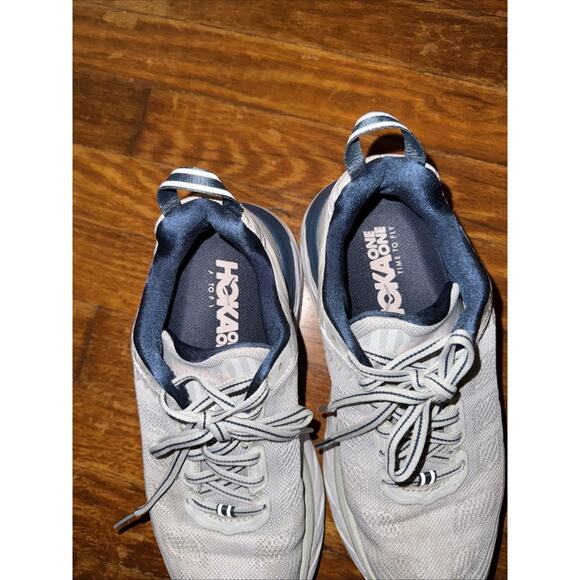 Hoka One One Bondi 6 Wide Running Shoes Womens Size 7 D Running Shoes Gray Navy - Picture 2 of 10